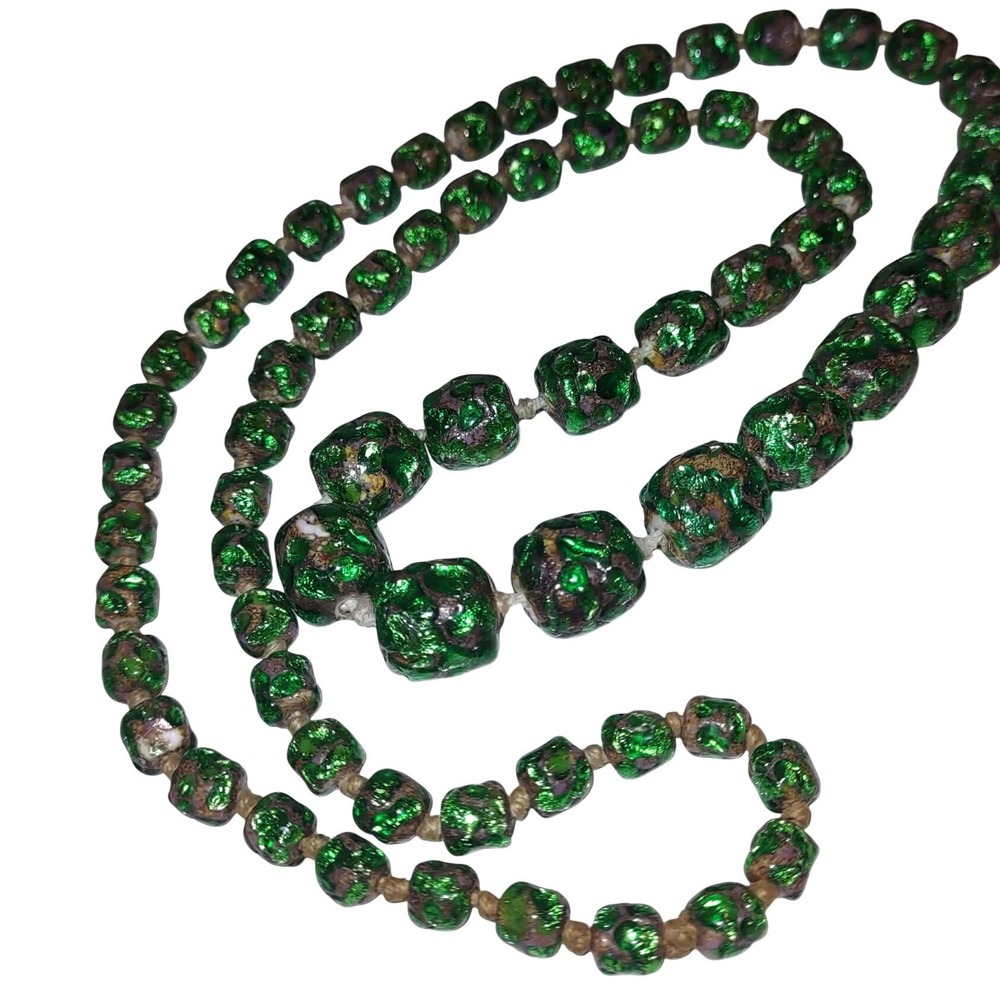 Vintage Venetian Murano Green Foil Glass Graduated Square Bead Necklace 68 beads